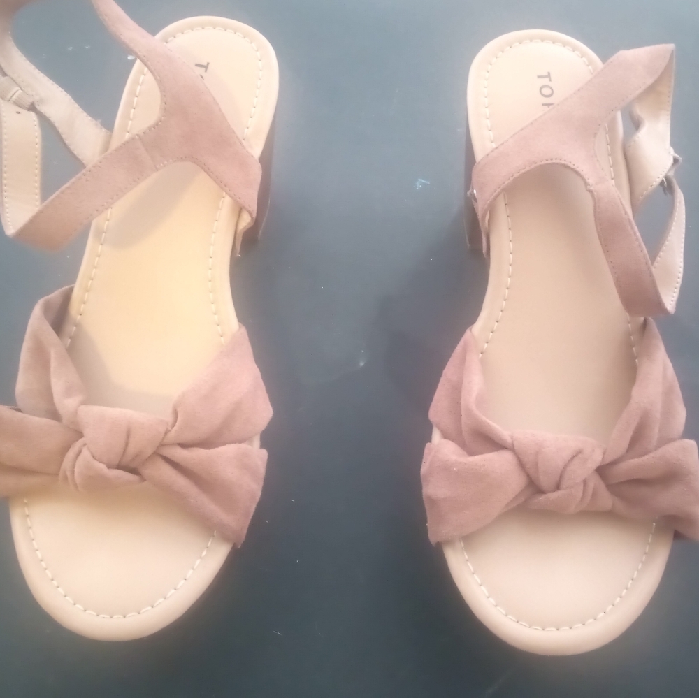 Torrid Pink Velvet Wedges, 10.5 inch wide, New never worn before